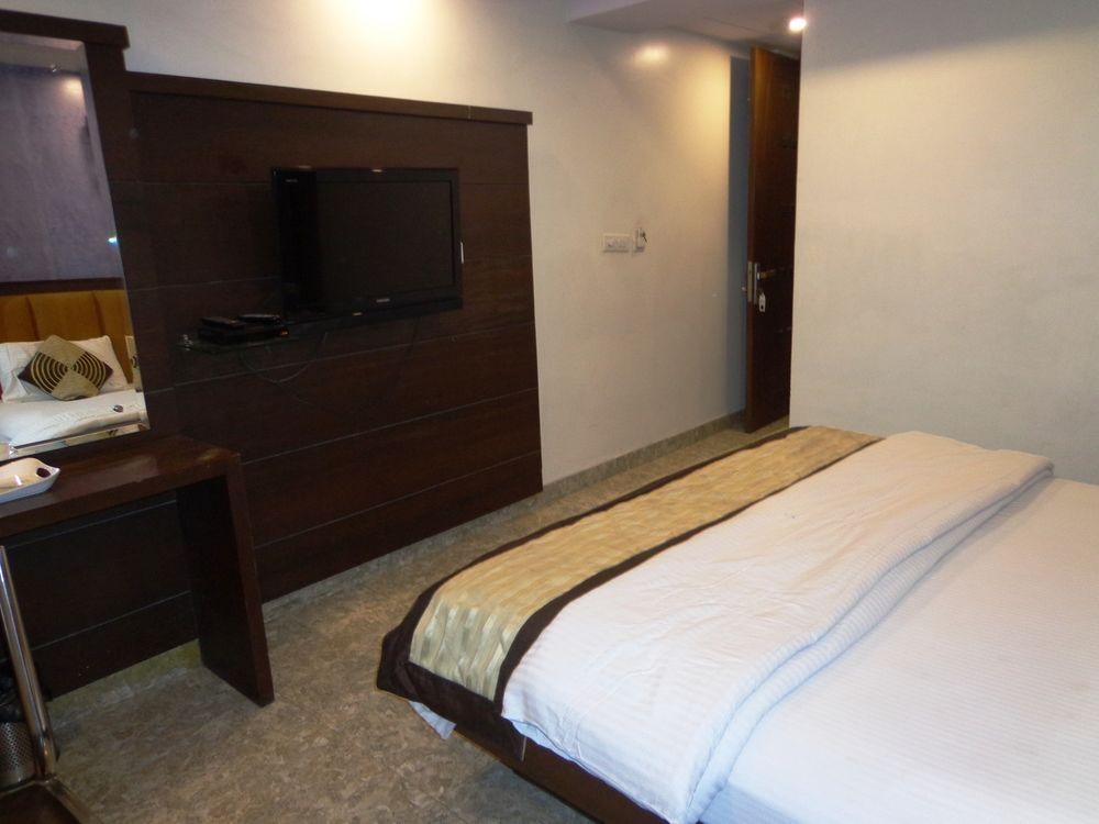 Oyo 1912 Hotel Dada Cottage Νέο Δελχί Εξωτερικό φωτογραφία